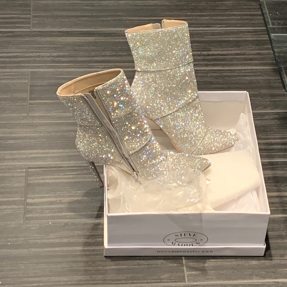 Winona Steve Madden rhinestone booties